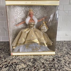 Holiday Barbie 2000